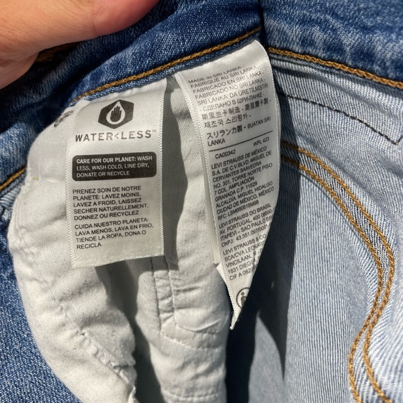 Levi's Ribcage Bell Bottom Jeans 27 Distressed Knee Blue 30" Inseam - Picture 5 of 6